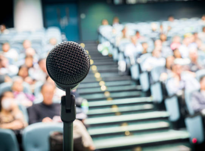 Philippe Montanay- prise de parole en public