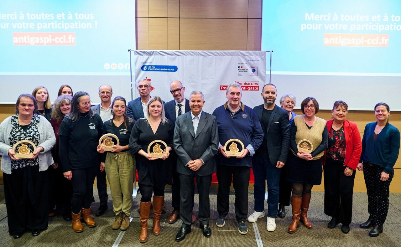 Animation par Philippe Montanay de la 3ᵉ édition des Trophées du Défi Anti-Gaspi, portée par les CCI Auvergne-Rhône-Alpes et l’ADEME, un moment phare pour valoriser les projets engagés sur le territoire.