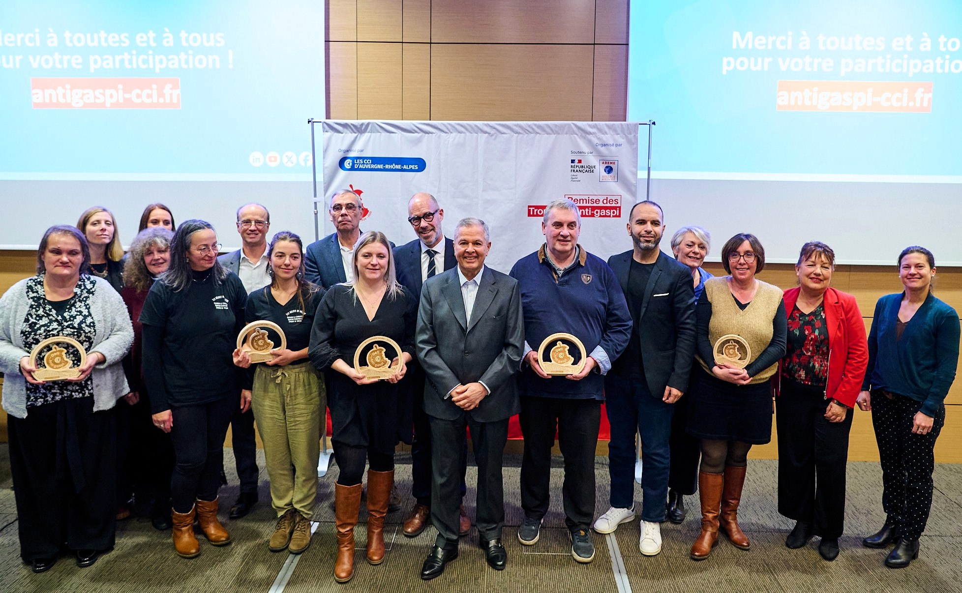 Animation par Philippe Montanay de la 3ᵉ édition des Trophées du Défi Anti-Gaspi, portée par les CCI Auvergne-Rhône-Alpes et l’ADEME, un moment phare pour valoriser les projets engagés sur le territoire.